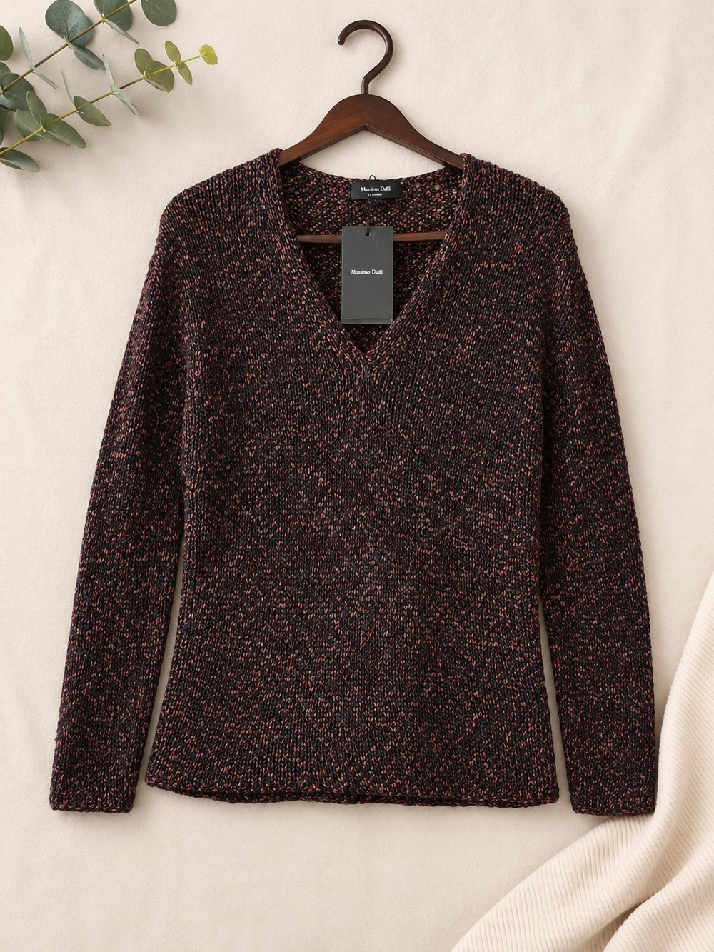 Massimo Dutti V-Neck Marled Black and Rust-Blend Sweater